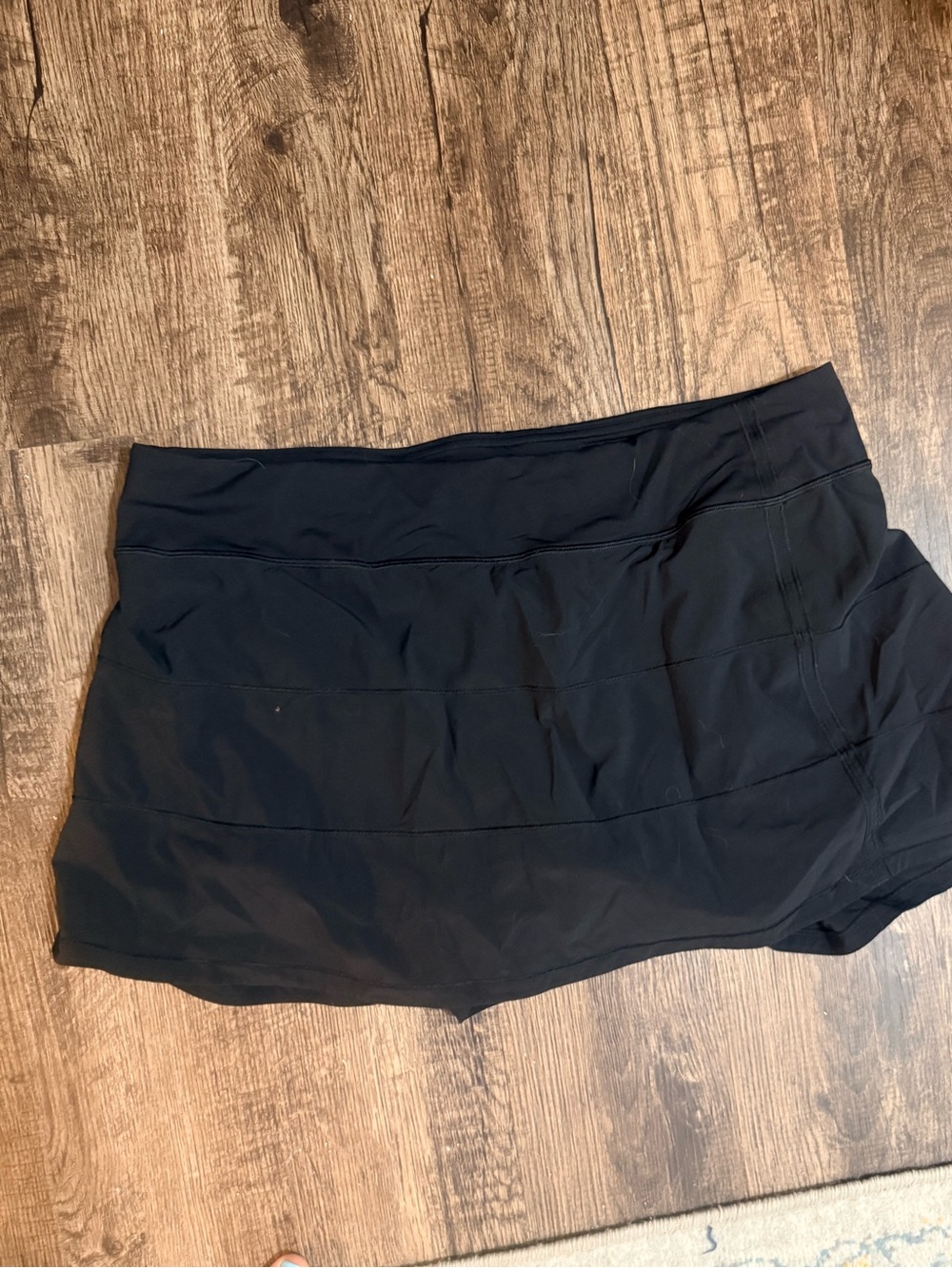 Lululemon black skort